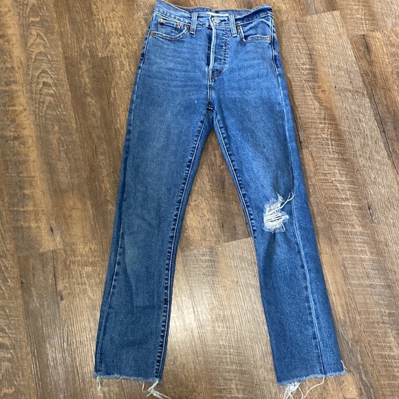 Levi’s Premium Wedgie Straight Button Fly Straight Leg High Waisted Low Stretch - Picture 2 of 8